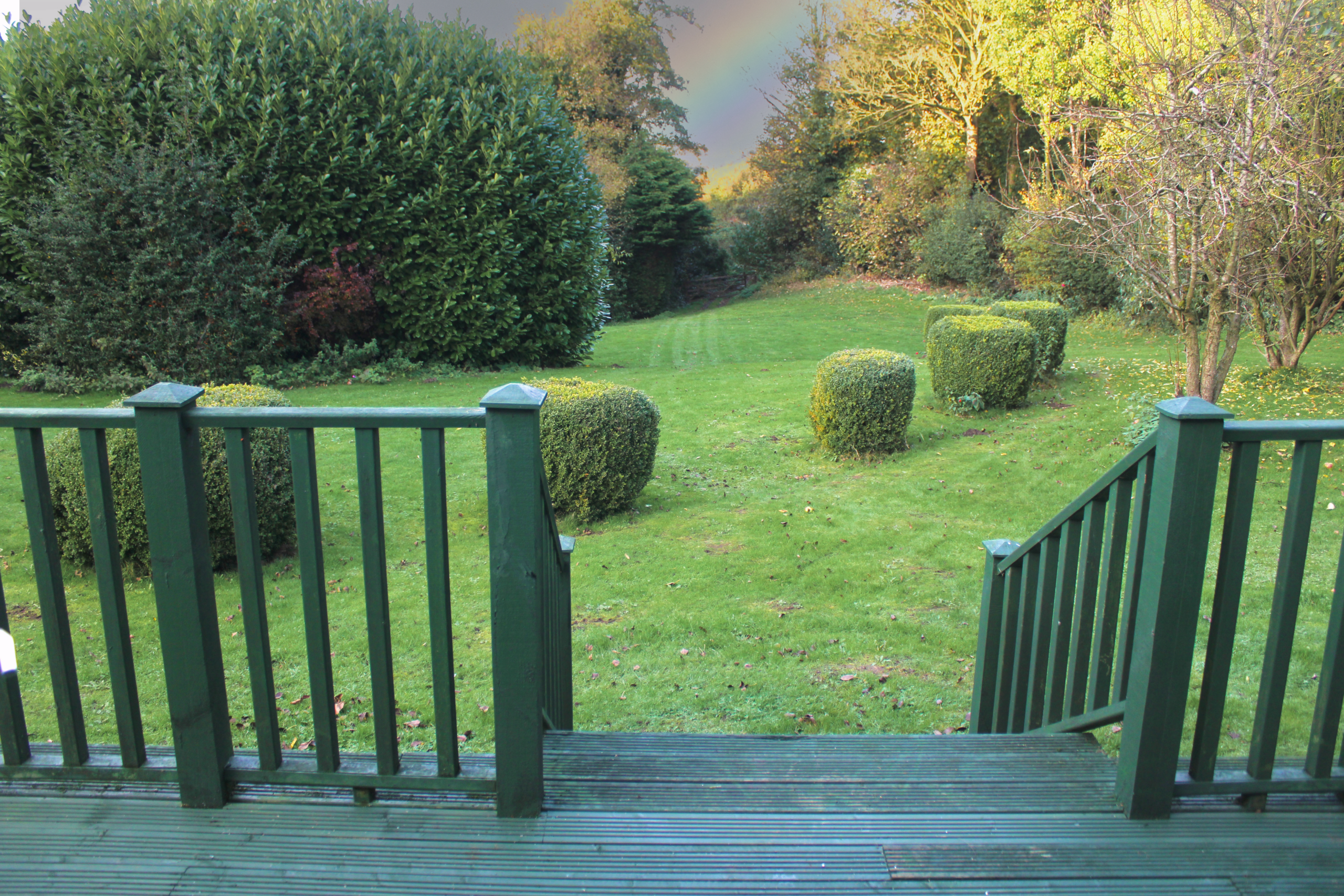 Garden and lawn space at Habberjam Farm countryside retreat